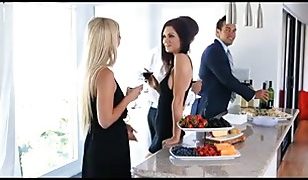 Carmen Monet & Kendall Karson in Swingers …