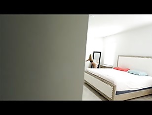 ‘I have an interview tonight for a gentleman’s club’ Lexie Fux tells Stepbro – S14 -Em4CttHsz