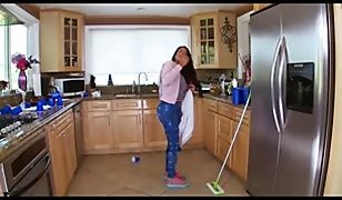 stacy jay cleans every last dropfEl3gak